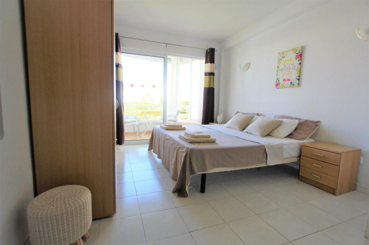Apartamentos Los Cisnes - 2º Linea De Playa - Perfecta Ubicacion Benalmadena Luaran gambar