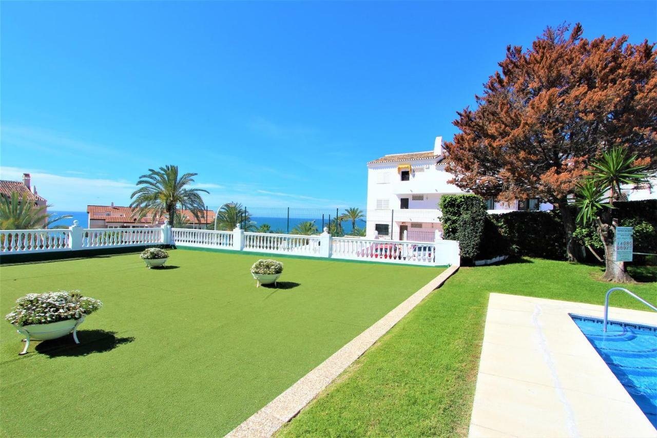 Apartamentos Los Cisnes - 2º Linea De Playa - Perfecta Ubicacion Benalmadena Luaran gambar